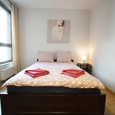 Podwale 2 3-pok 62 M2 Apartamentowiec Przy Rzece Klima